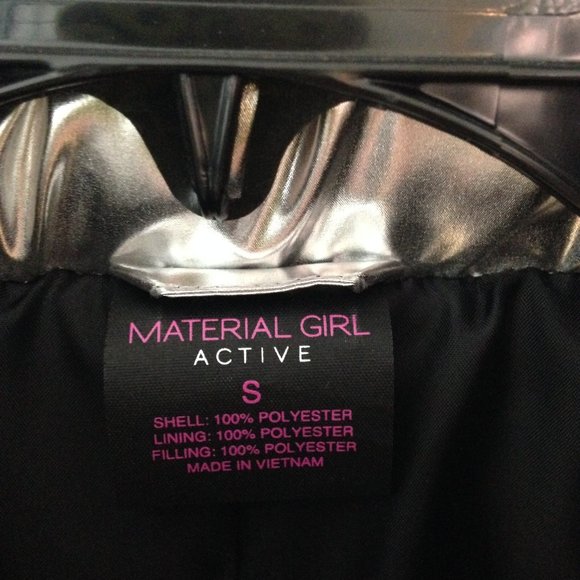 Gift for Lis*****Cute Silver Puffer Vest Full Zip Front, NWOT, Small - Picture 2 of 12